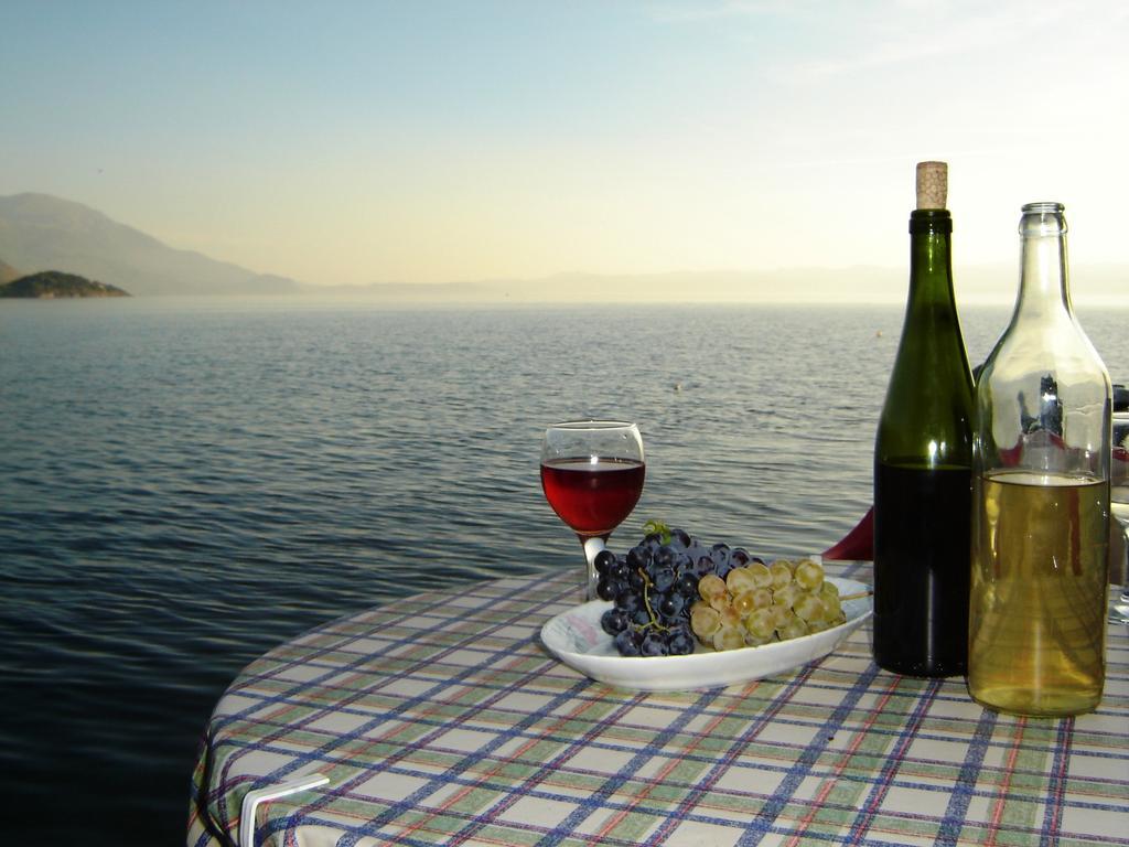'By The Lake' Apartments Οχρίδα Δωμάτιο φωτογραφία